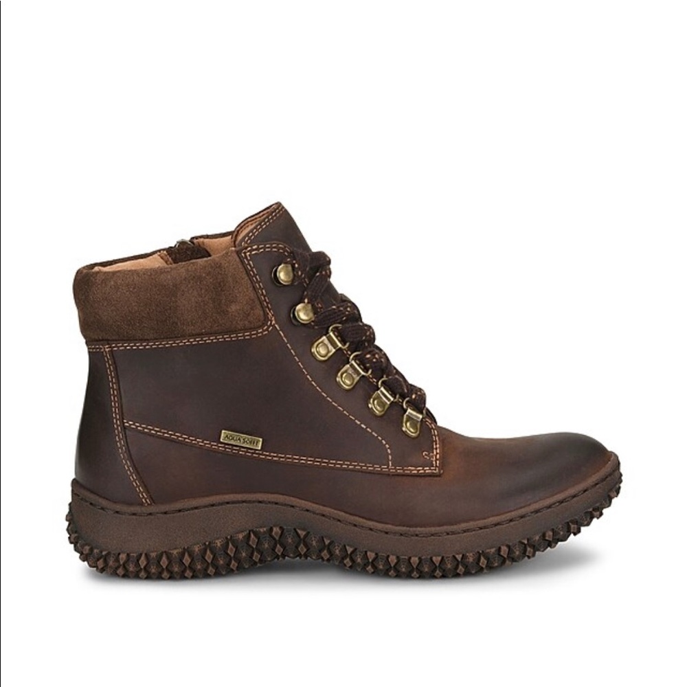 Amoret booties
